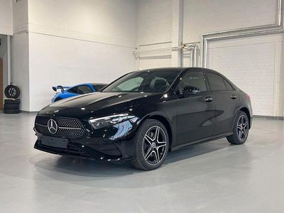 Gebraucht Mercedes A250 AMG 163 PS (119 kW) 2023 Schwarz Limousine
