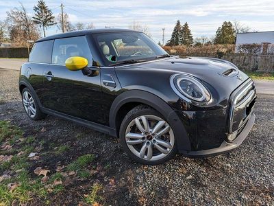 Gebraucht Mini Cooper SE 135 kW (184 PS) 2022 Schwarz Kleinwagen