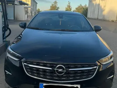 Gebraucht Opel Insignia Business Elegance 174 PS (127 kW) 2020 Schwarz Limousine