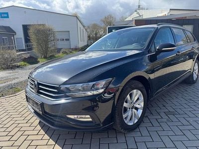 Gebraucht VW Passat 150 PS (110 kW) 2022 Schwarz Kombi