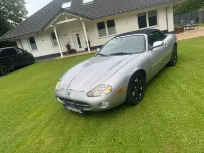 Gebraucht Jaguar XK8 284 PS (208 kW) 2002 Silber Cabrio