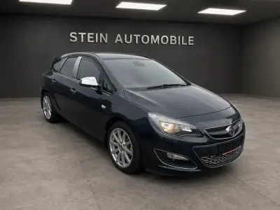 Gebraucht Opel Astra Style 140 PS (102 kW) 2015 Grün Kombi
