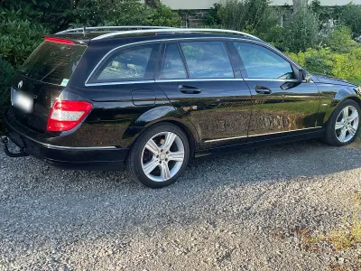 Gebraucht Mercedes C220 Avantgarde 170 PS (125 kW) 2010 Schwarz Kombi