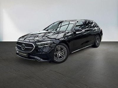 Metalliclack obsidianschwarz Gebraucht 2024 Mercedes E450 AMG Kombi | 57.490 €