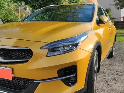 Gebraucht Kia XCeed Vision 160 PS (117 kW) 2021 Gold SUV