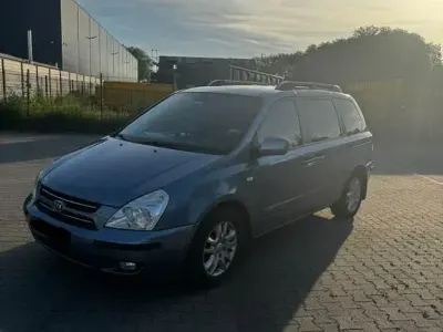 Gebraucht Kia Carnival EX 185 PS (136 kW) 2007 Blau Van / Kleinbus