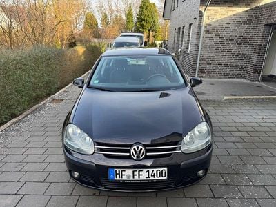 Schwarz Gebraucht 2004 VW Golf Comfortline Limousine | 1.500 € (Guter Preis)