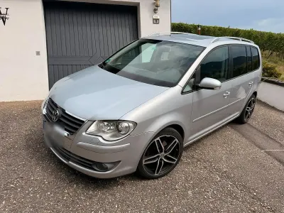 Gebraucht VW Touran 140 PS (102 kW) 2009 Silber Van / Kleinbus