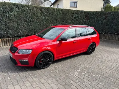 Używany Skoda Octavia RS 220 KM (161 kW) 2016 Czerwony Kombi