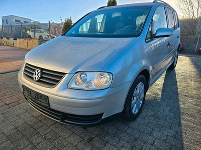 Silber Gebraucht 2003 VW Touran Highline Van / Kleinbus | 2.799 € (Etwas zu teuer)