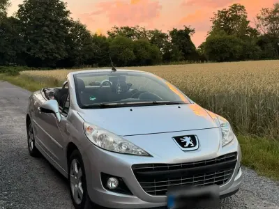 Gebraucht Peugeot 207 CC 120 PS (88 kW) 2011 Cabrio