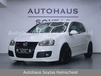 Gebraucht VW Golf V Edition 230 PS (169 kW) 2007 Candyweiss Limousine