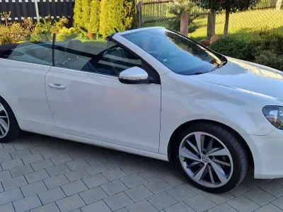 Gebraucht VW Golf Cabriolet 105 PS (77 kW) 2012 Weiß Cabrio