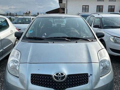 Usado Toyota Yaris 70 HP (51 kW) 2006 Citadino