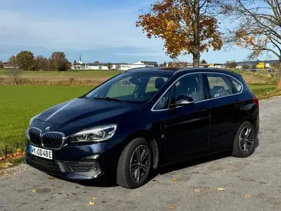 Używany BMW 225 Active Tourer iPerformance 224 KM (164 kW) 2018 Niebieski Minivan