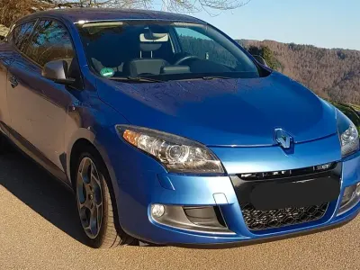 Gebraucht Renault Mégane GT GT 179 PS (131 kW) 2012 Blau Coupé
