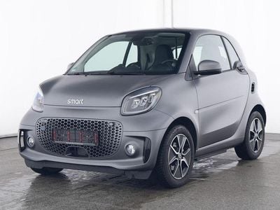 Grau Gebraucht 2024 Smart ForTwo Electric Drive Passion | 17.777 € (Fairer Preis)
