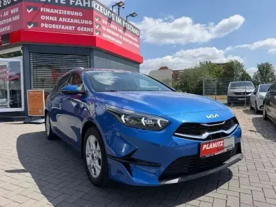 Gebraucht Kia Ceed Sportswagon Spirit 160 PS (117 kW) 2023 Blau Kombi
