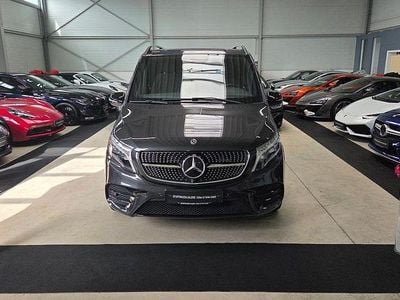 Mercedes V220