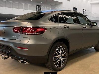 Mercedes GLC300e