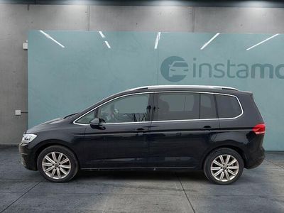 Schwarz Gebraucht 2024 VW Touran Pro Van / Kleinbus | 36.599 € (Fairer Preis)