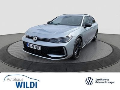 Gebraucht VW Passat R-line 177 PS (130 kW) 2025 Silber Kombi