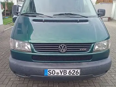 Gebraucht VW Multivan 102 PS (75 kW) 2000 Grün Van / Kleinbus