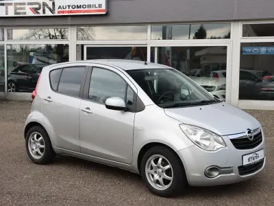 Gebraucht Opel Agila Edition 86 PS (63 kW) 2009 Stahlsilber Kleinwagen