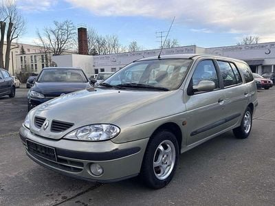 Gebraucht Renault Mégane GrandTour Authentique 95 PS (69 kW) 2003 Grün Kombi