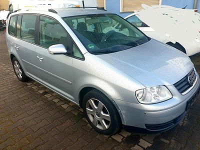 Gebraucht VW Touran 102 PS (75 kW) 2010 Van / Kleinbus