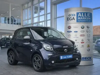 Gebraucht Smart ForTwo Electric Drive Exclusive 60 kW (82 PS) 2023 Sapphire blue Cabrio