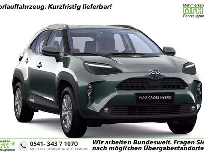 Neu Toyota Yaris Cross Comfort 116 PS (85 kW) 2026 Ever rest green metallic SUV