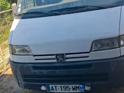 Gebraucht Peugeot Boxer 109 PS (80 kW) 1999 Weiß Van