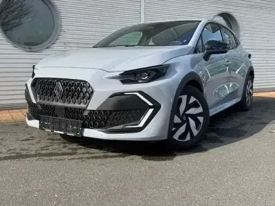 Nuova Renault Clio V Evolution 114 CV (83 kW) 2026 Grigio Utilitaria