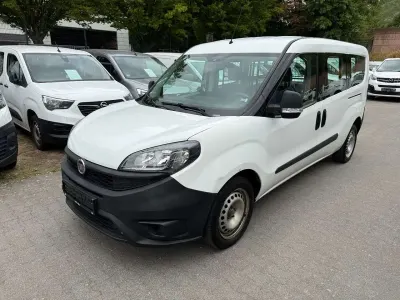 Gebraucht Fiat Doblò 95 PS (69 kW) 2018 Weiß Van / Kleinbus