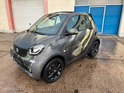 Weiß Gebraucht 2019 Smart ForTwo Cabrio Basis Cabrio | 17.850 € (Fairer Preis)