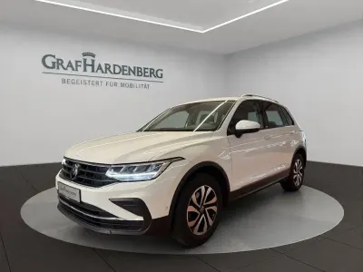 Gebraucht VW Tiguan Active 150 PS (110 kW) 2022 Pure white SUV