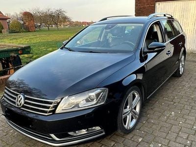 Gebraucht VW Passat Highline 177 PS (130 kW) 2013 Schwarz Kombi