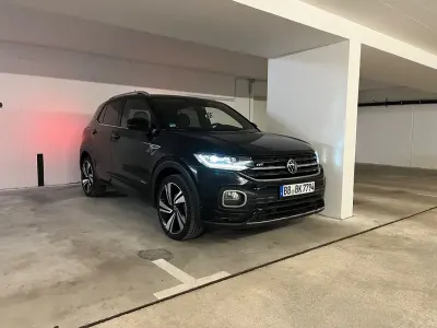Second-hand VW T-Cross R-line 116 CP (85 kW) 2021 Negru SUV
