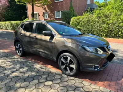 Gebraucht Nissan Qashqai 116 PS (85 kW) 2014 Braun SUV