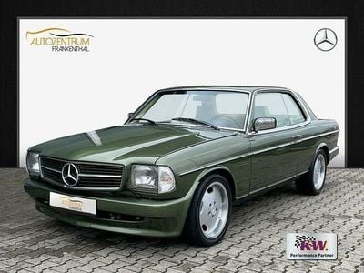 Gebraucht Mercedes 280 185 PS (136 kW) 1978 Grün Coupé