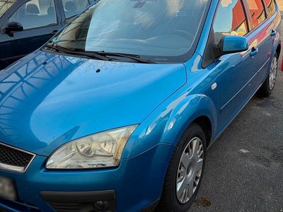 Gebraucht Ford Focus Ghia 136 PS (100 kW) 2006 Blau Kombi