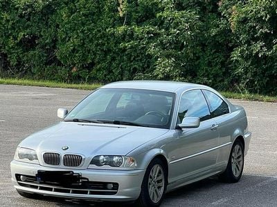 BMW 323