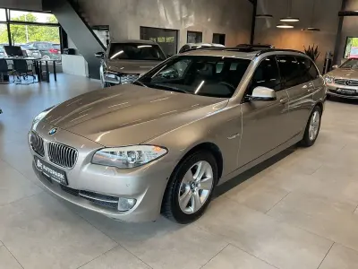 Gebraucht BMW 525 Shadowline 218 PS (160 kW) 2012 Silber Kombi