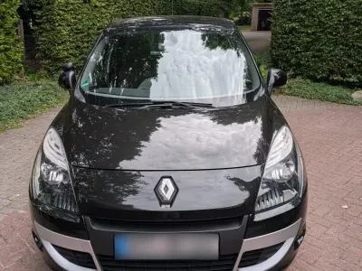 Gebraucht Renault Mégane GrandTour 130 PS (95 kW) 2010 Schwarz Kombi