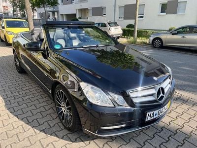 Mercedes E200