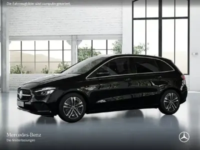 Gebraucht Mercedes B200 Advanced 163 PS (119 kW) 2025 Schwarz Kleinwagen