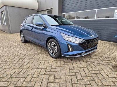 Neu Hyundai i20 Trend 90 PS (66 kW) 2026 Vibrant blue Kleinwagen