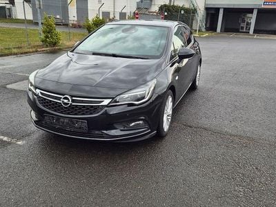 Gebraucht Opel Astra Dynamic 125 PS (91 kW) 2015 Schwarz Limousine