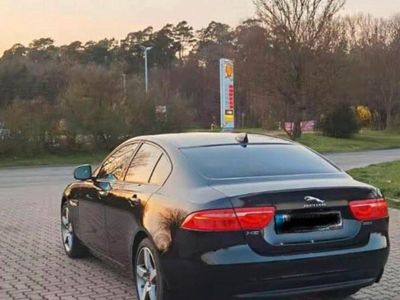 Gebraucht Jaguar XE 180 PS (132 kW) 2017 Schwarz Limousine